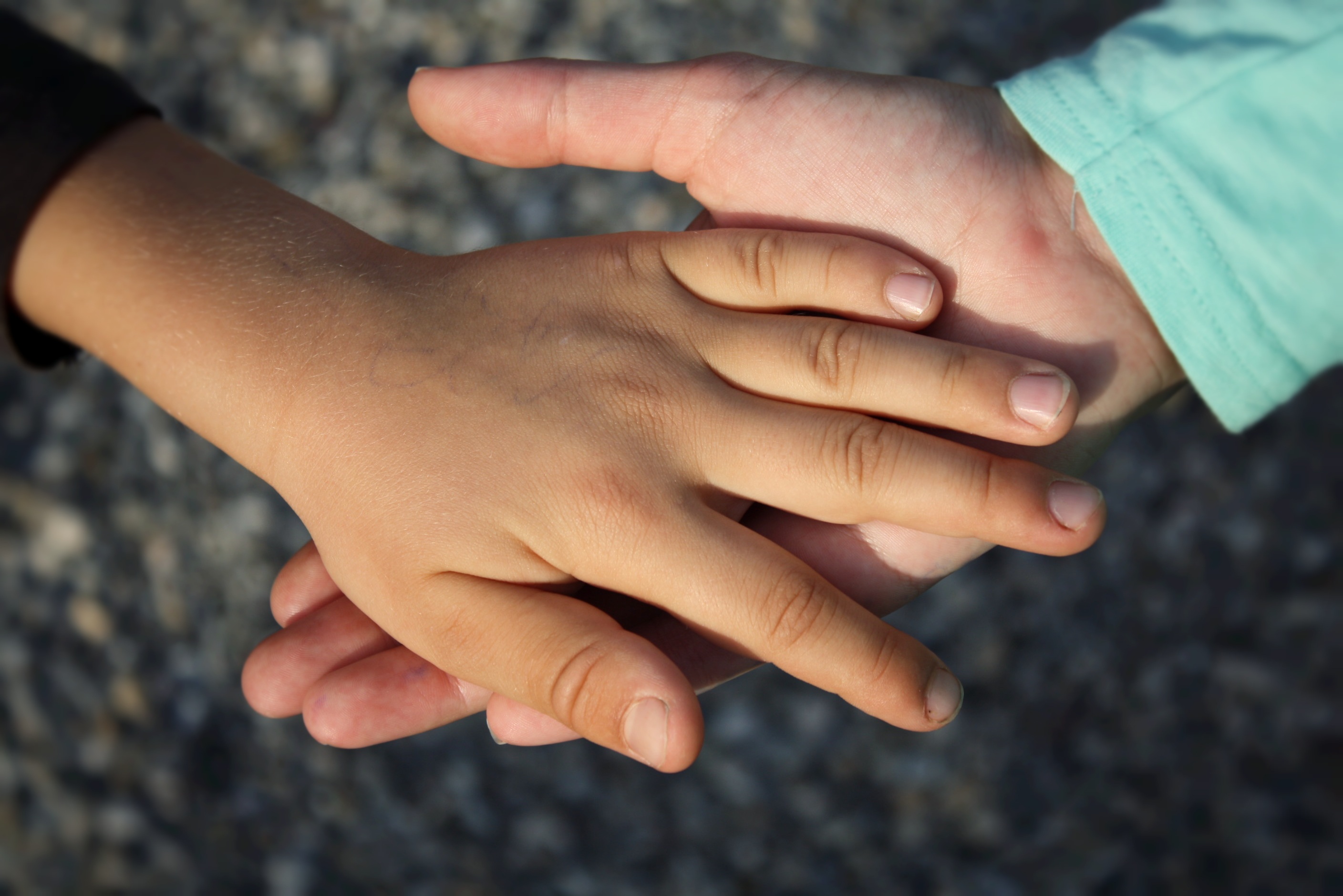 Two children (Pixabay)