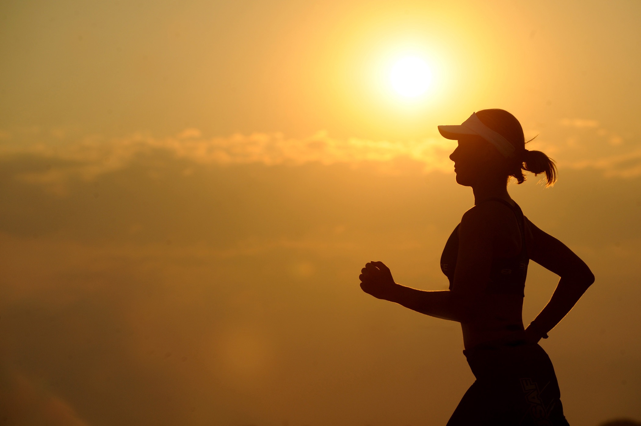 Female Runner (PIxabay)